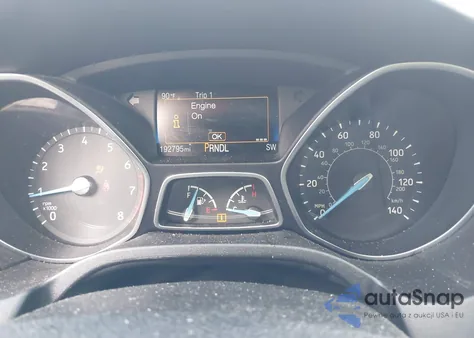 2016 Ford Focus Se z USA, uszkodzony, nr VIN 1FADP3K2XGL396658